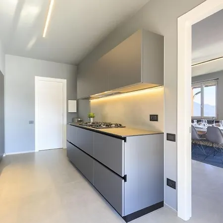 Magognino Sleeps 6 Pool Air Con Wifi Villa Stresa